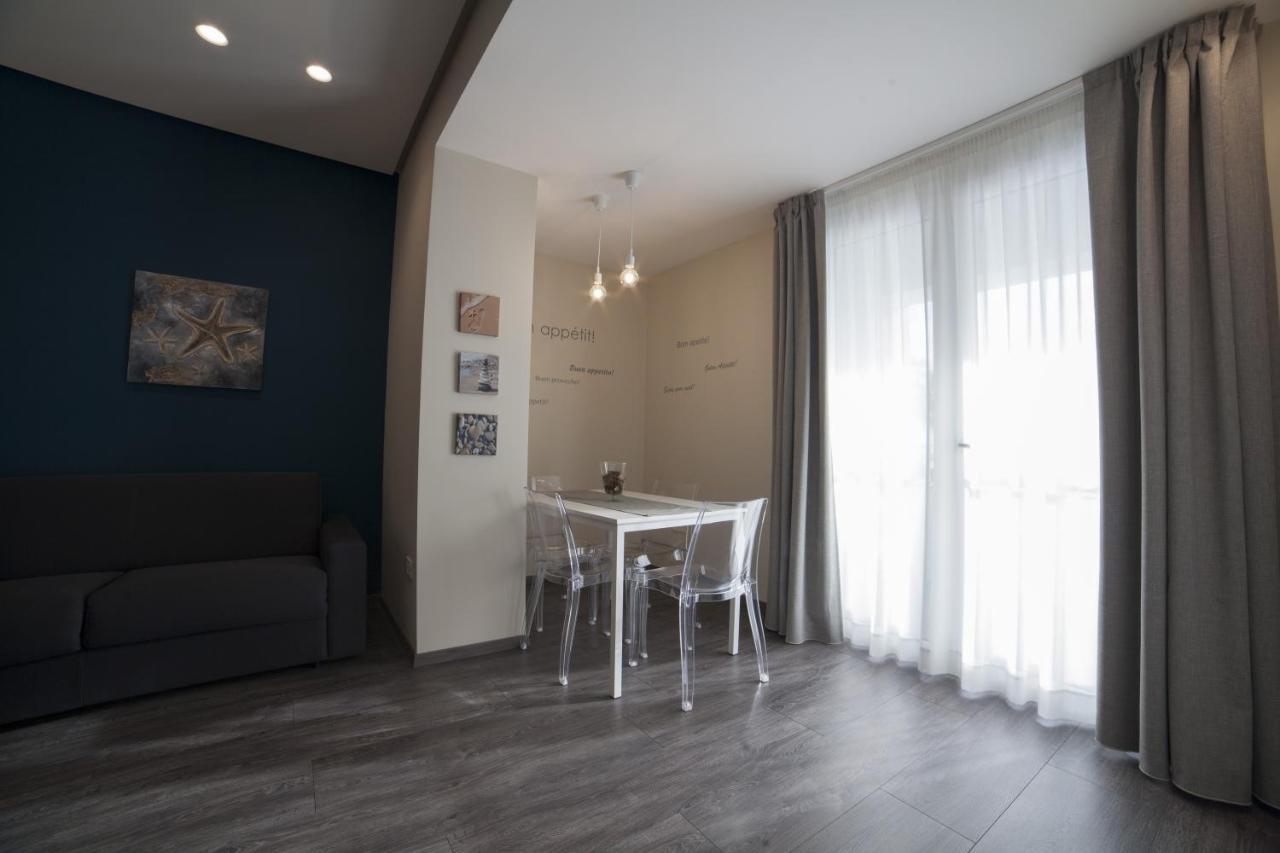 Residence Del Sole มันเฟรโดเนีย ภายนอก รูปภาพ