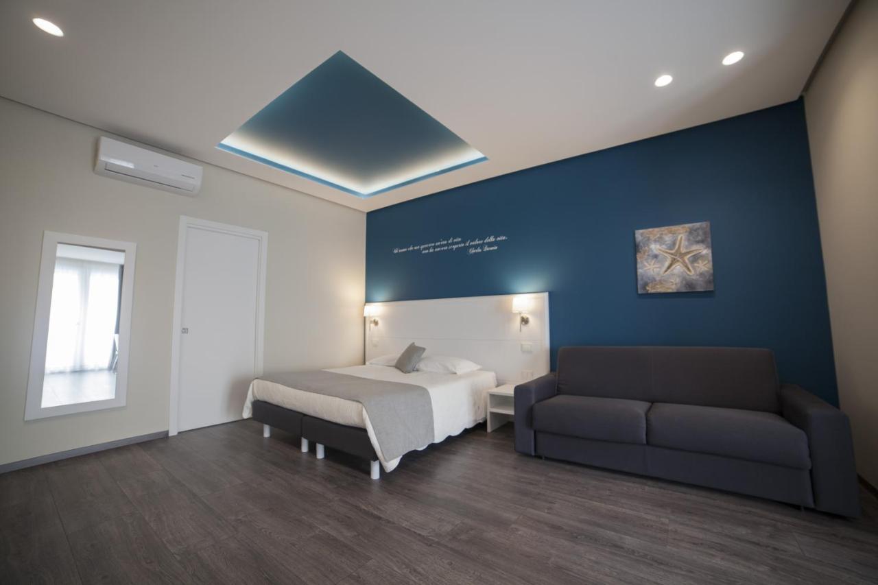 Residence Del Sole มันเฟรโดเนีย ภายนอก รูปภาพ