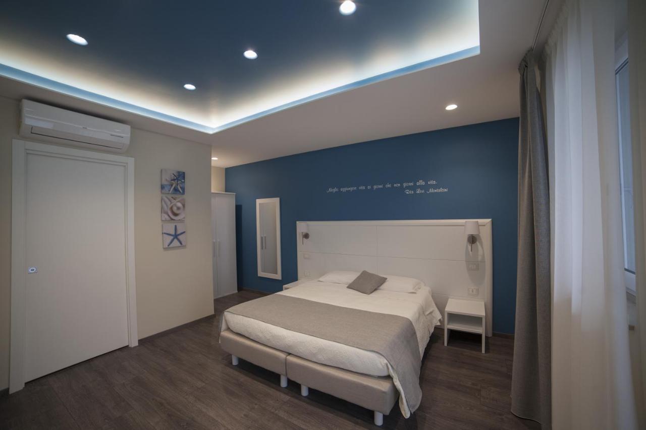 Residence Del Sole มันเฟรโดเนีย ภายนอก รูปภาพ