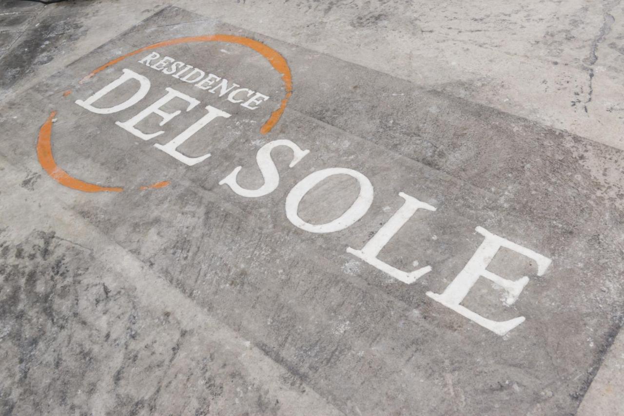 Residence Del Sole มันเฟรโดเนีย ภายนอก รูปภาพ