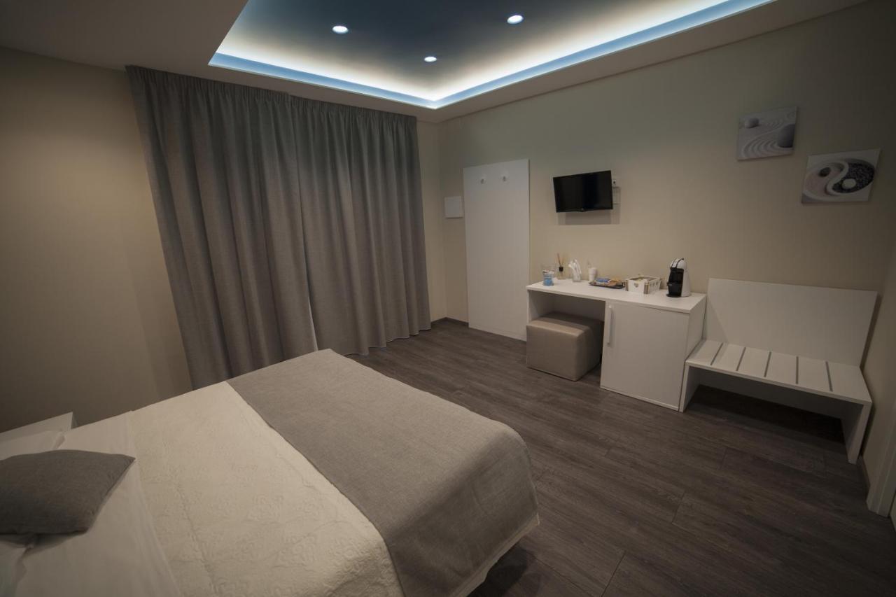 Residence Del Sole มันเฟรโดเนีย ภายนอก รูปภาพ
